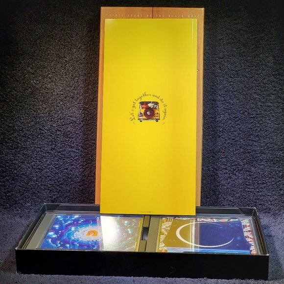 VINTAGE BEACH BOYS FIVE COMPACT DISC BOX SET WITH BOOK COVERING 30 YEARS - Picture 4 of 6